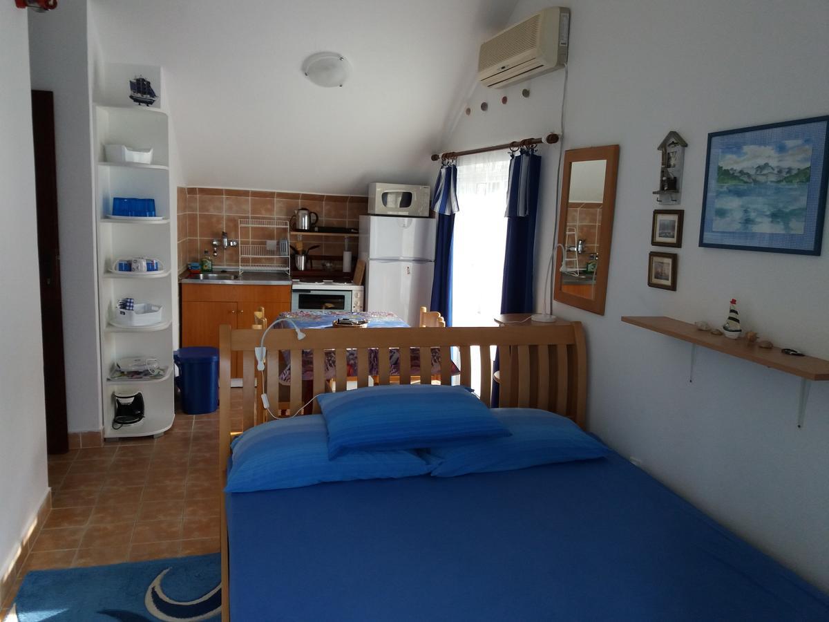 Apartment "I Love Njivice" Херцег Нови Екстериор снимка